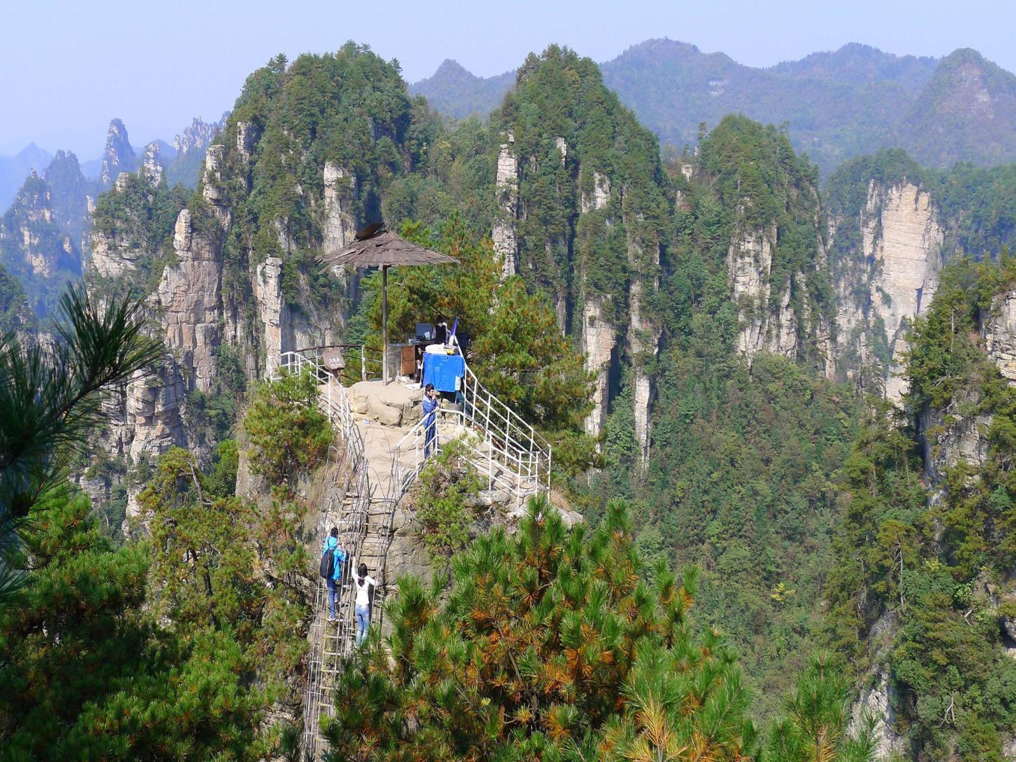 Zhangjiajie Dreamway Hotel - Free Pick Up Service Екстериор снимка
